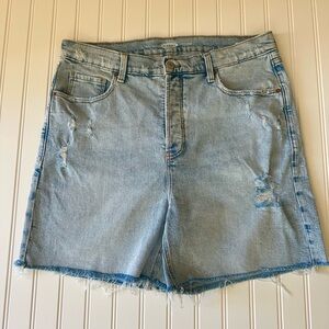 Old Navy Sky Hi Denim Jean Distressed Women Shorts Size 14